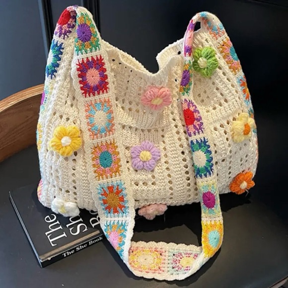 Handbags - Retro Crochet Granny Square Floral Bag